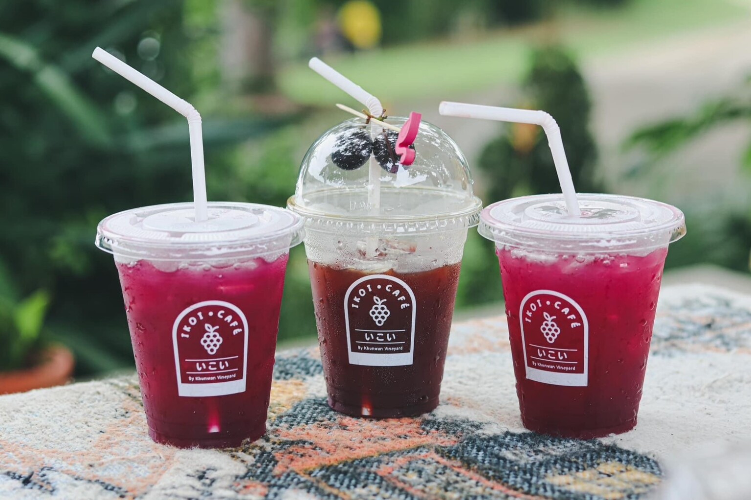 น้ำองุ่นสด 100%